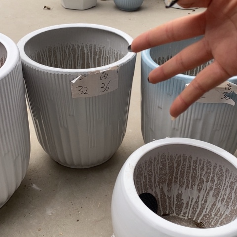 低腰白钢琴大号2个+白圆球大号1个