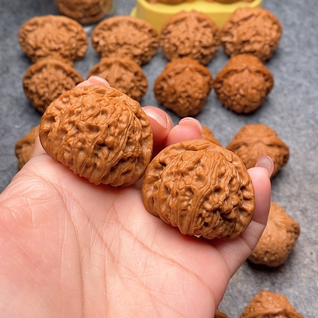 文玩核桃把件开*精品白狮子41.5全品