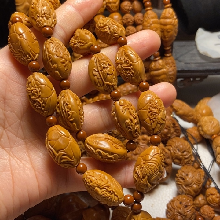 【闪购商品】橄榄核手串/手链小*荷塘月色手持
