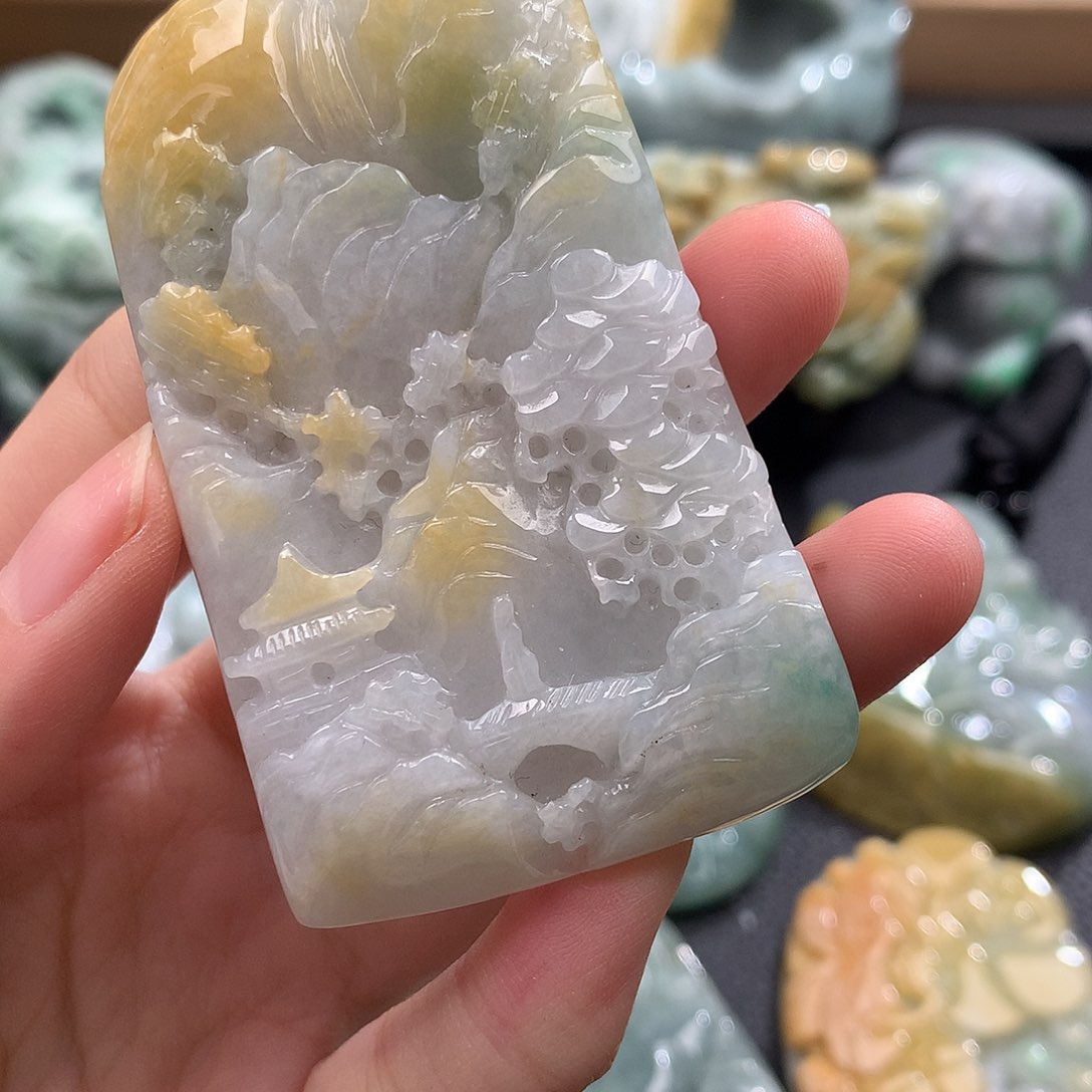 吊坠(不含链)未镶嵌翡翠