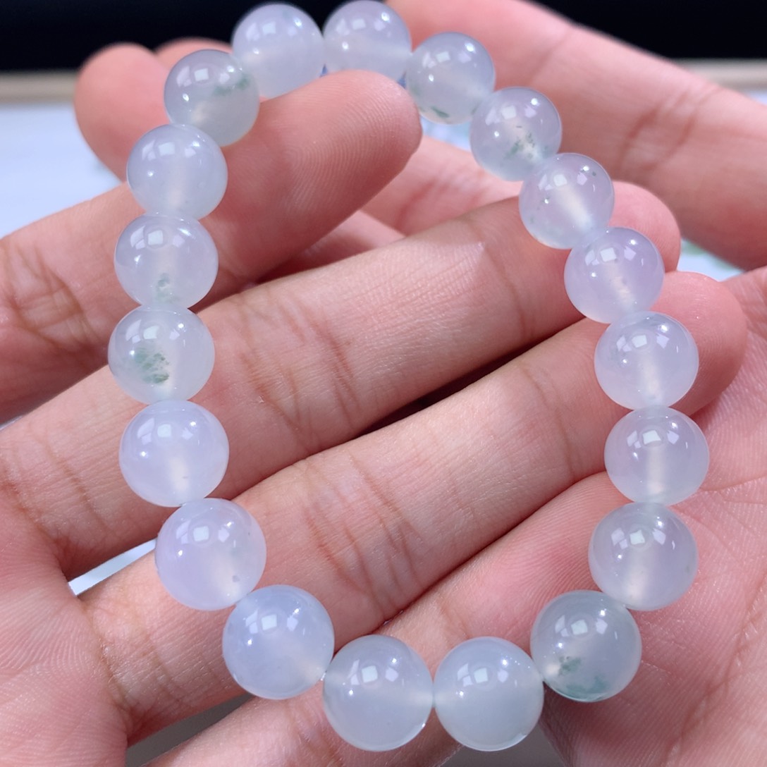 翡翠手链未镶嵌翡翠