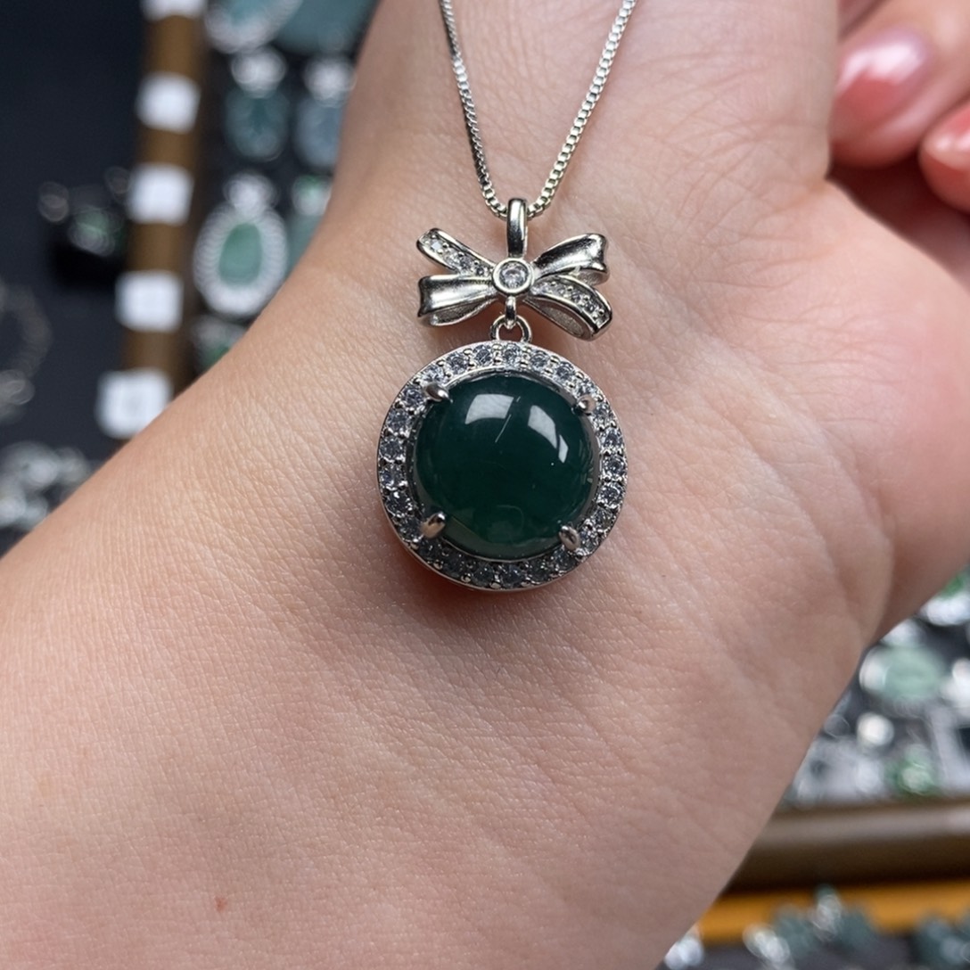 未镶嵌挂件翡翠翡翠