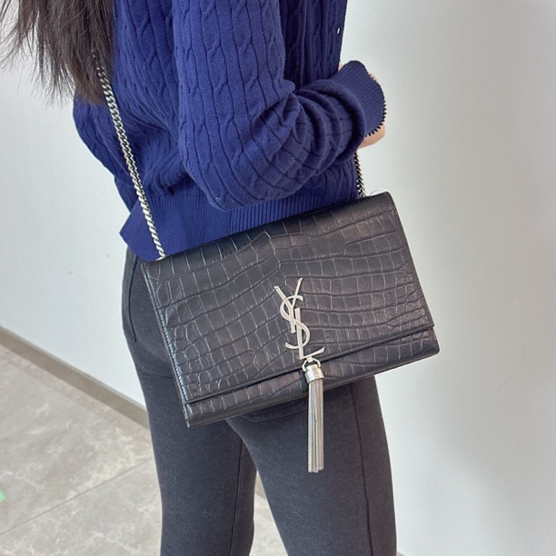 95新 YSL/圣罗兰 95新 黑色鳄压中号流苏单肩斜挎包