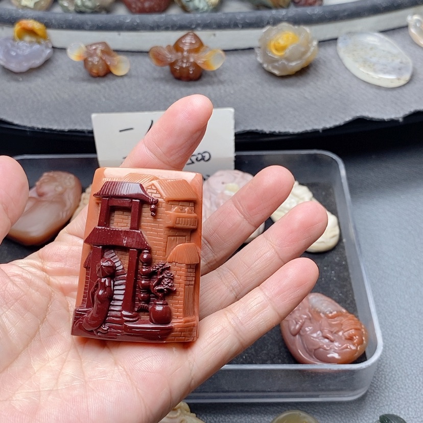 【闪购商品】定制石英质玉吊坠未镶嵌