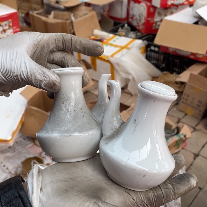 其他盘子碗砂锅都有