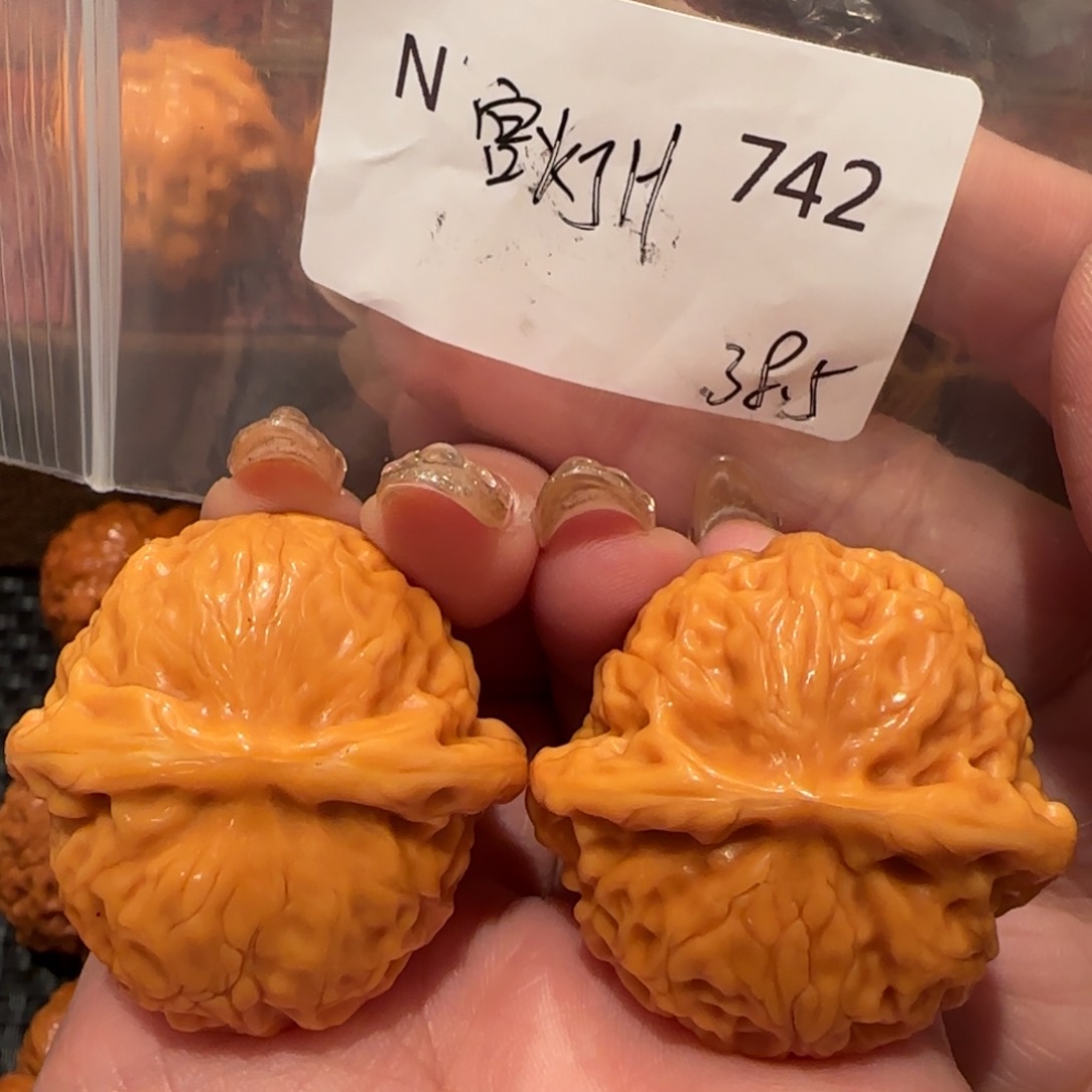 桃核吊坠W***E宫灯38精品