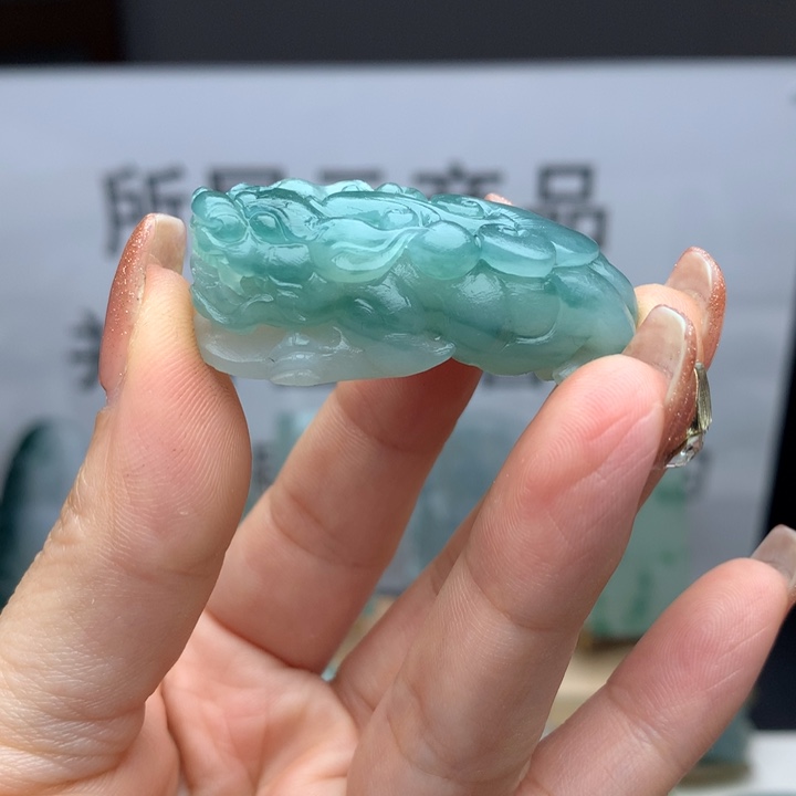 定制翡翠未镶嵌天然翡翠