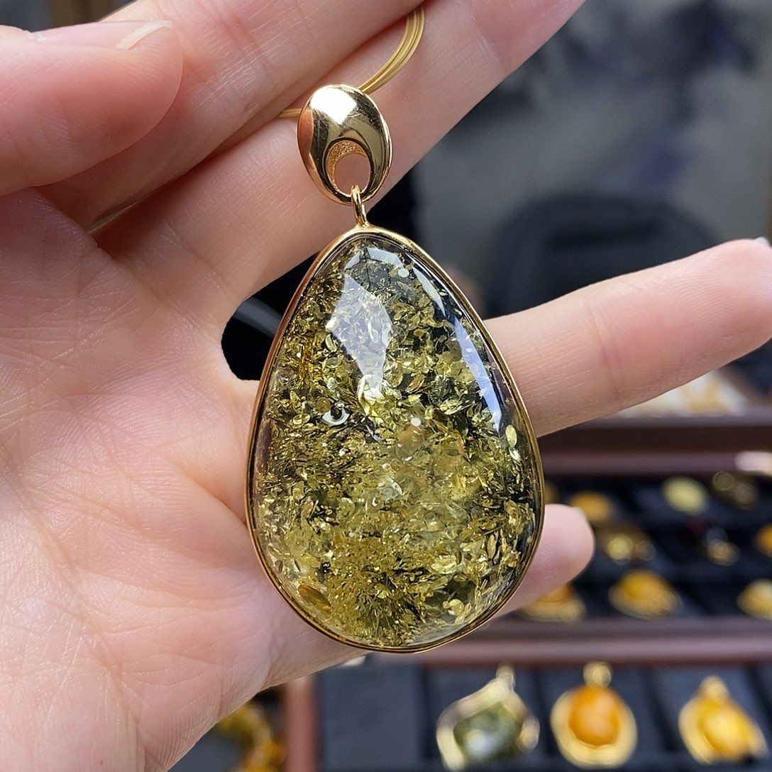 琥珀未镶嵌裸石成品