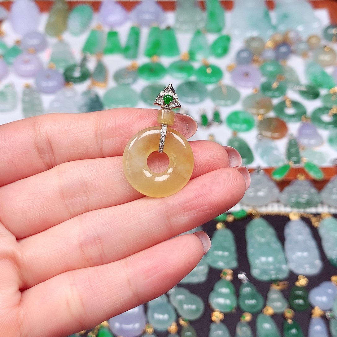 翡翠颈饰18K金镶嵌天然翡翠A货