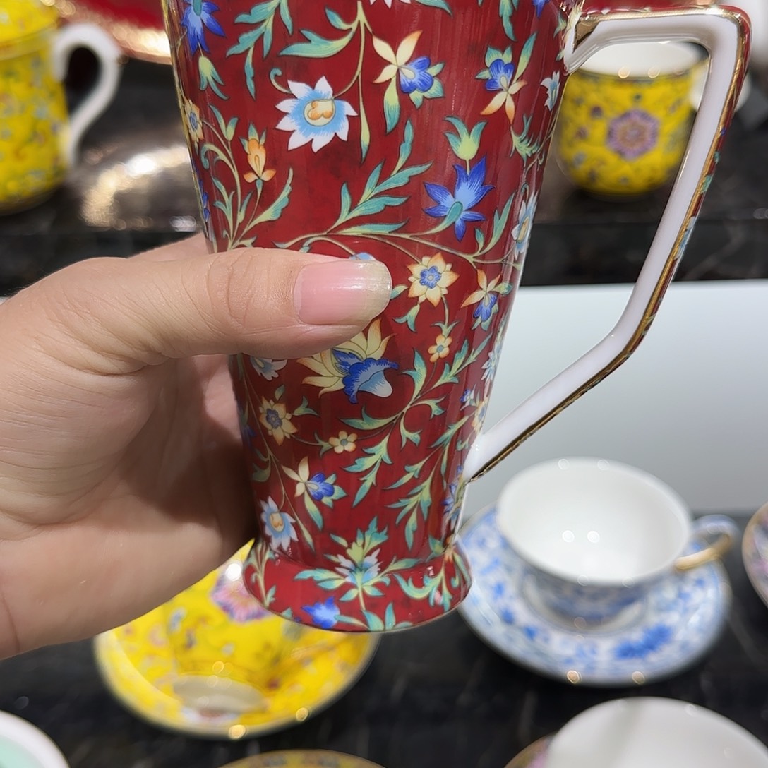 溪***啊骨瓷珐琅彩工艺红加绿