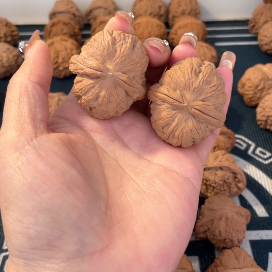 文玩核桃吊坠元宝43.5