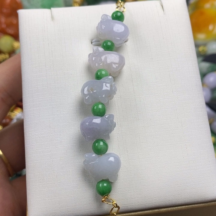 翡翠未镶嵌吊坠(赠链)