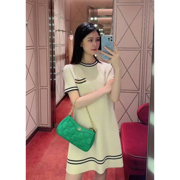 妃鱼/古驰/丝缎、羊毛、亮片/连衣裙/95新/凡2/4