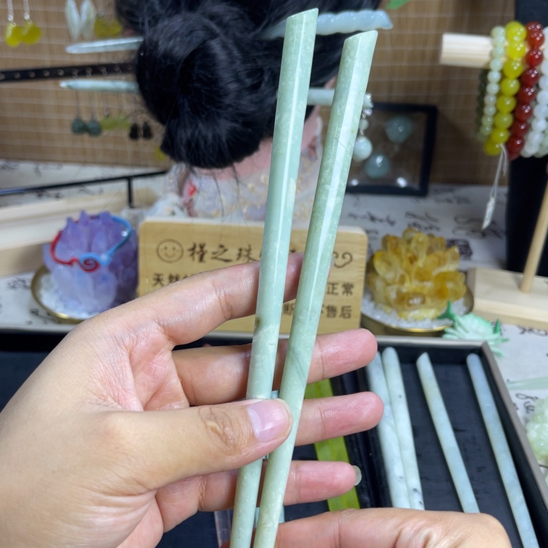 蛇纹石玉未镶嵌发饰