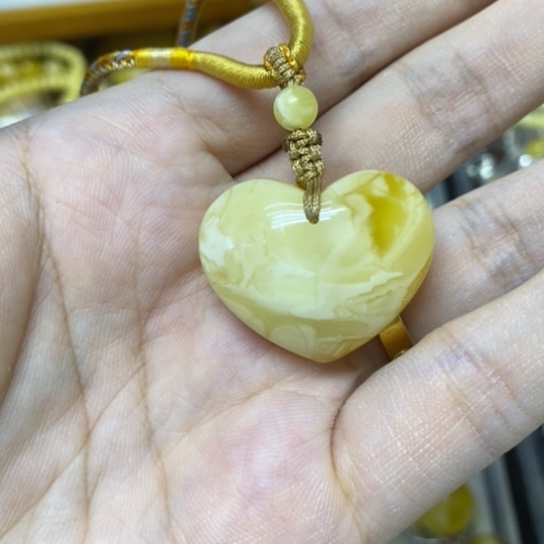 裸石蜜蜡未镶嵌吊坠