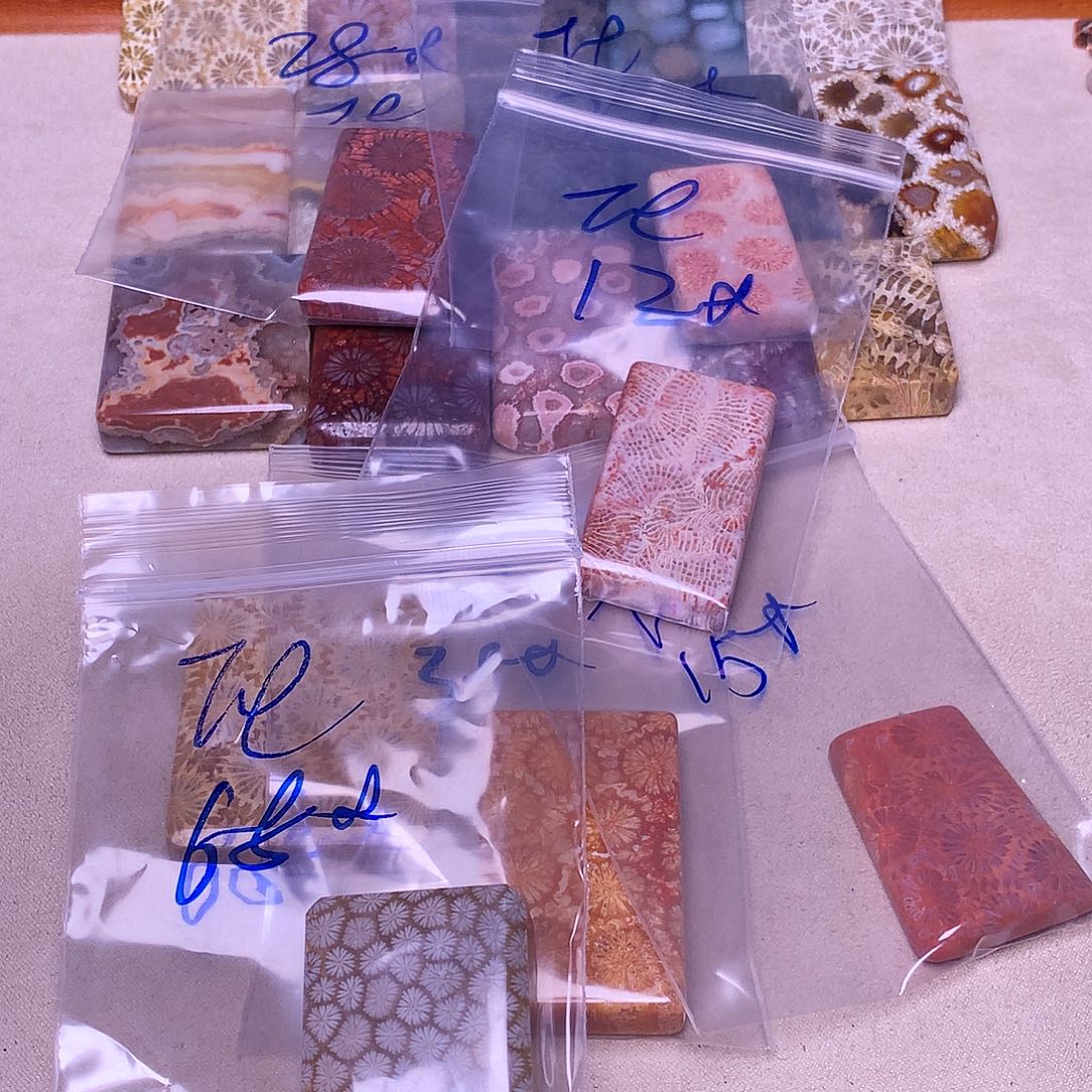 T***y硅化玉合金珊瑚玉