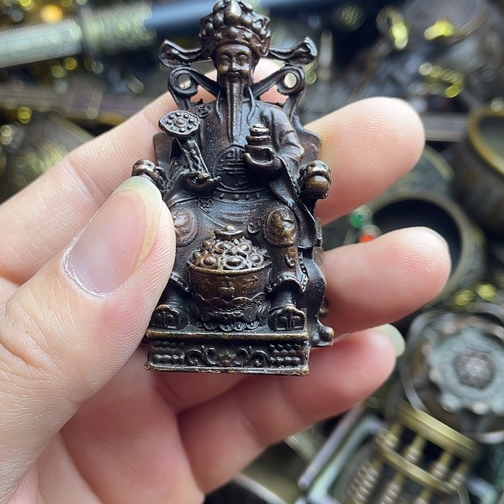 诚信经营铜器摆件
