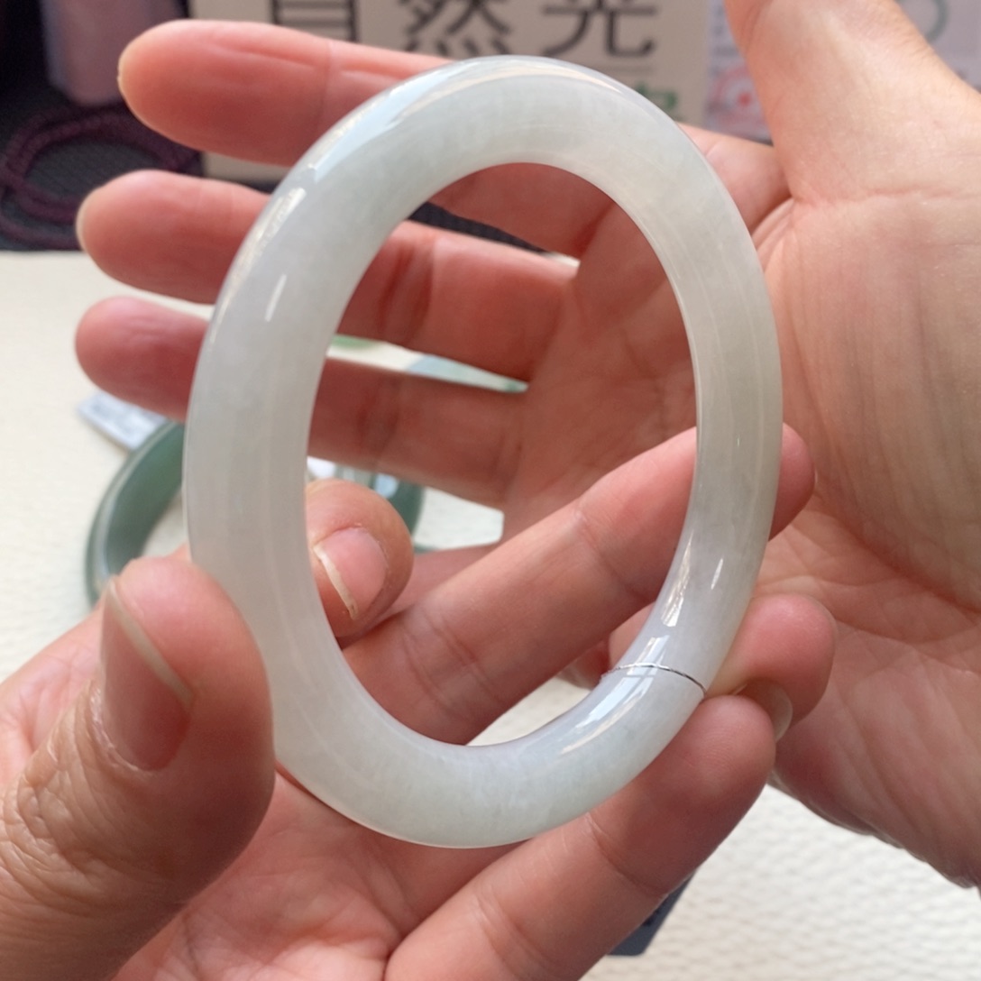 翡翠手镯未镶嵌11号