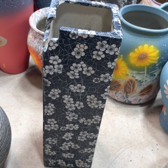 罐默认微瑕，有孔编号13-113