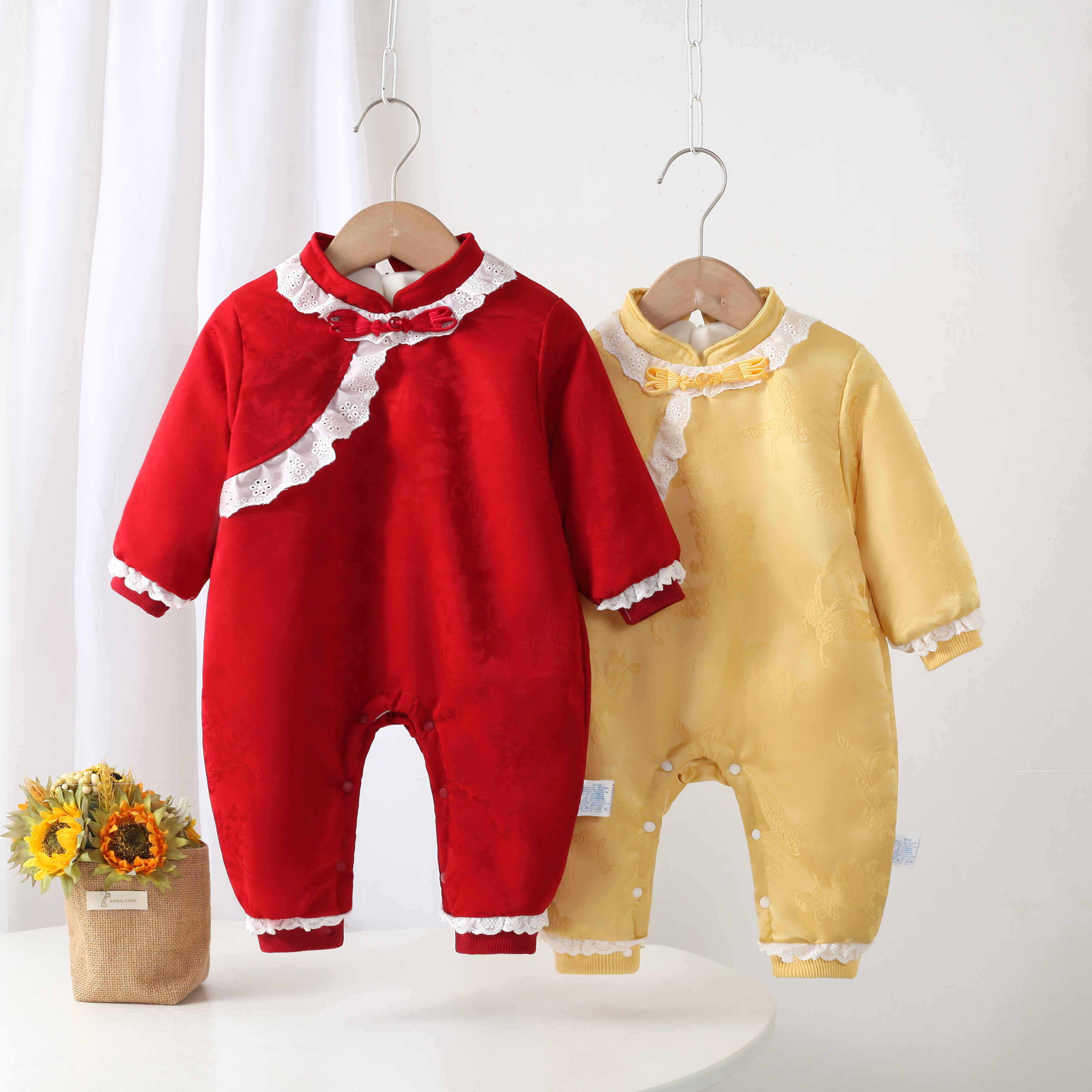 【双十一特惠】婴幼儿可爱休闲百搭日常款式国风蕾丝花边后开棉哈衣