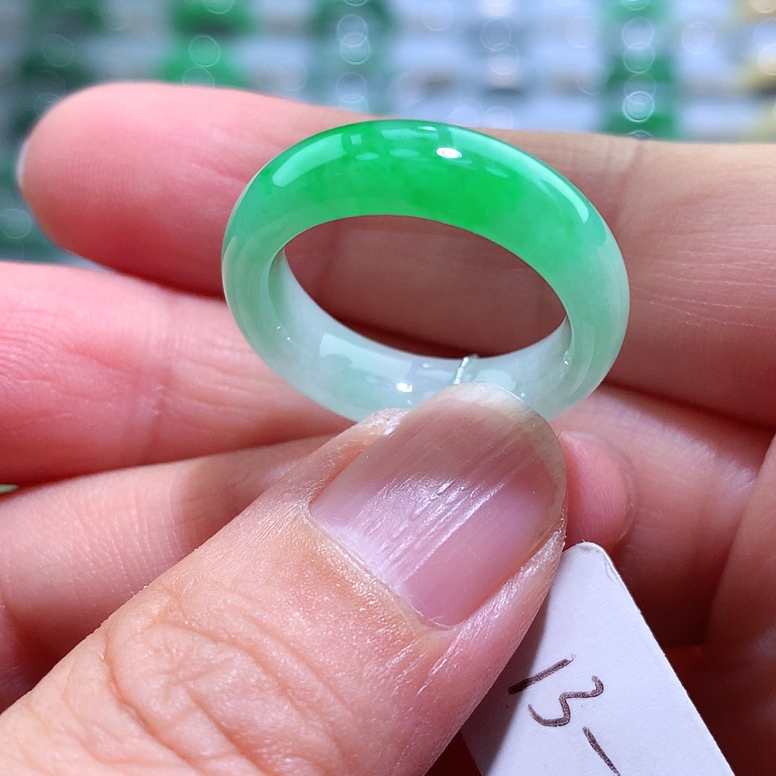 翡翠戒指未镶嵌13-14号