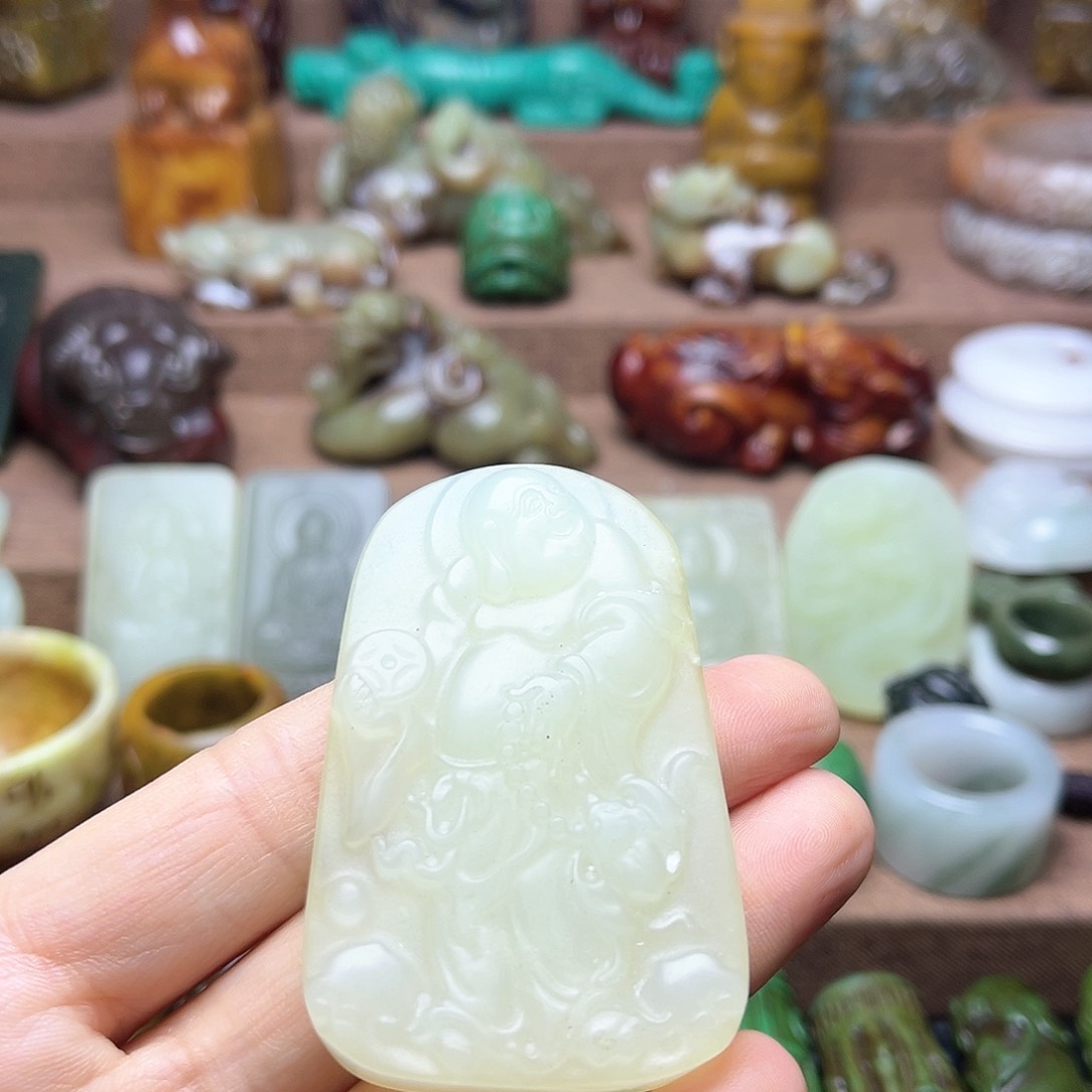 白玉菩提吊坠30。。