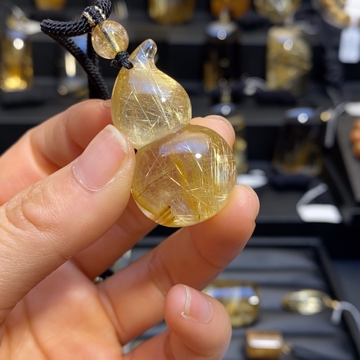颈饰发晶未镶嵌金发晶葫芦吊坠