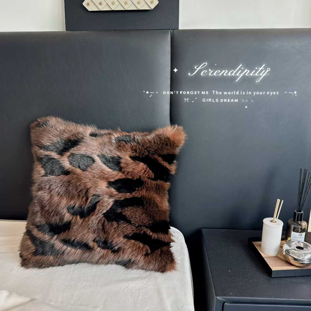 【大晴实在家纺豹纹抱枕-后台备注