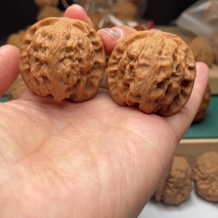 文玩核桃吊坠39.5全品野狼