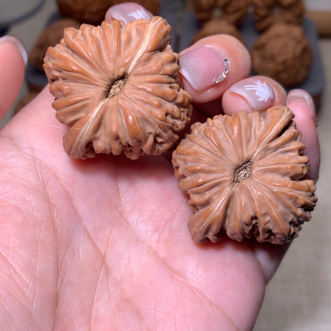 文玩核桃把件汉高楼