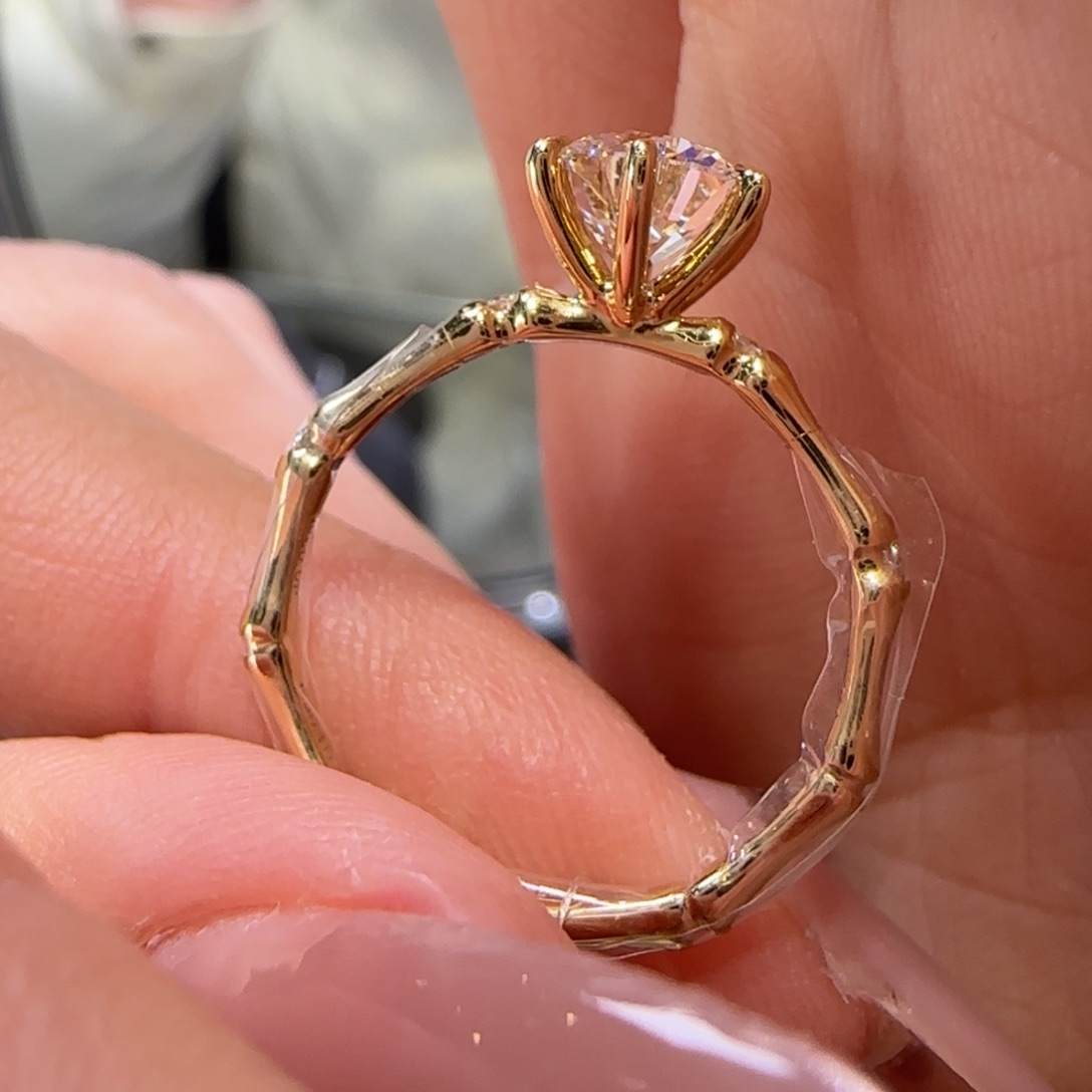 实验室培育钻石18K金镶嵌竹节设计款1卡13号