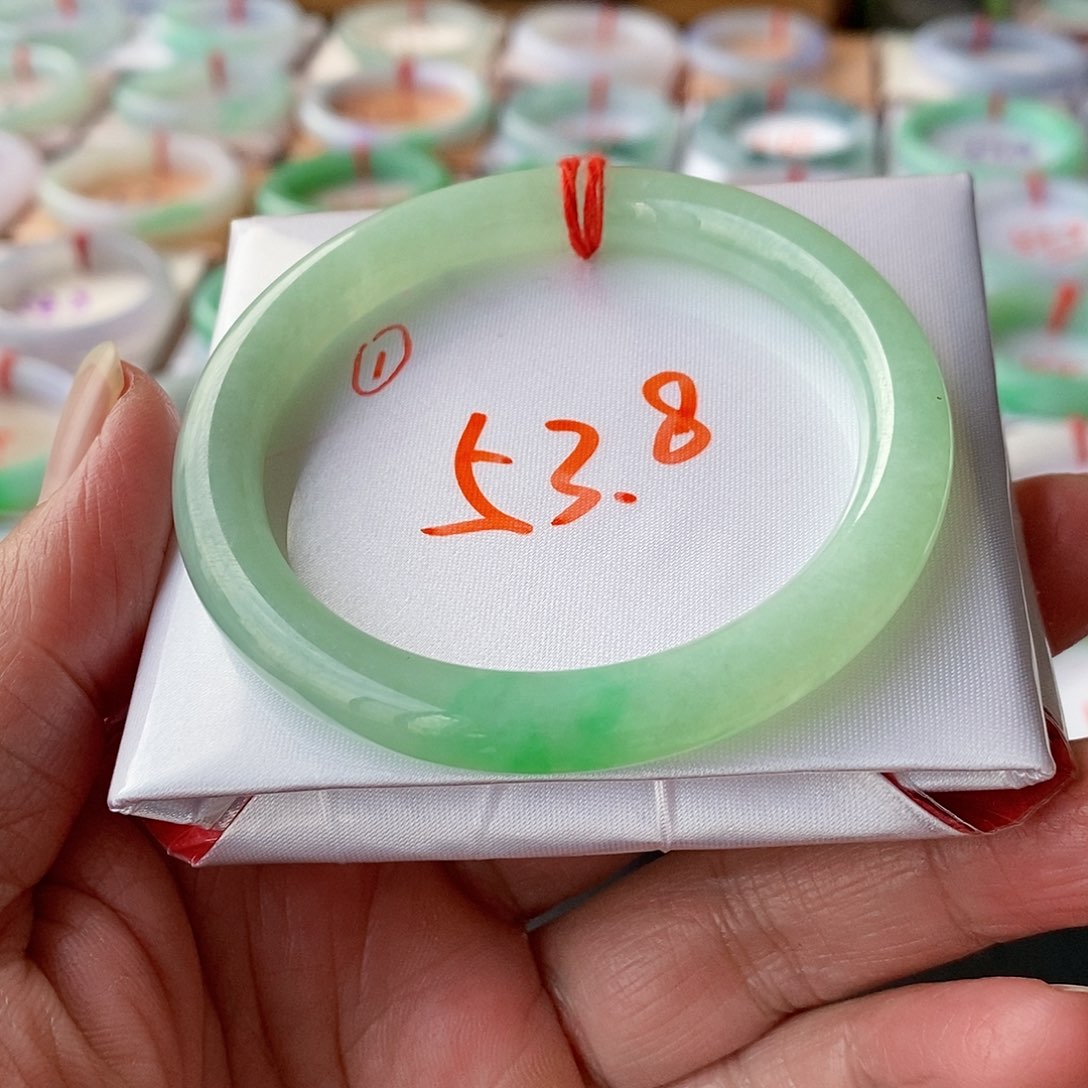 翡翠手镯未镶嵌1号链接