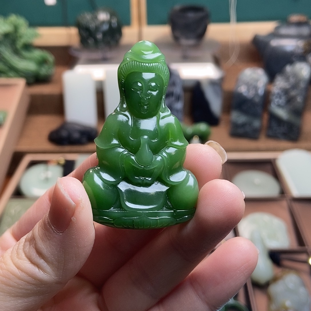 和田玉（糖玉）颈饰未镶嵌