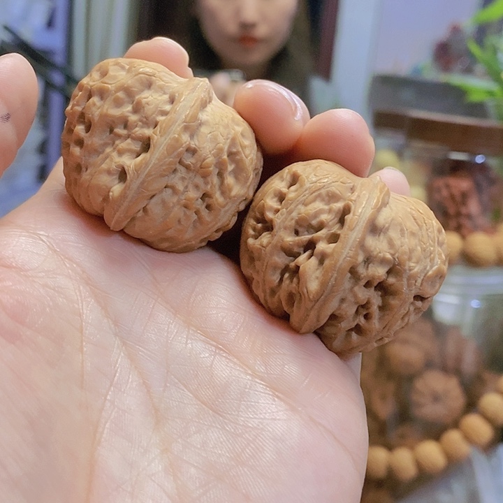 【闪购商品】文玩核桃把件39平谷元宝油