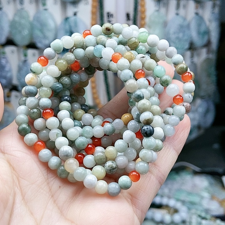 颈饰足铂镶嵌翡翠翡翠