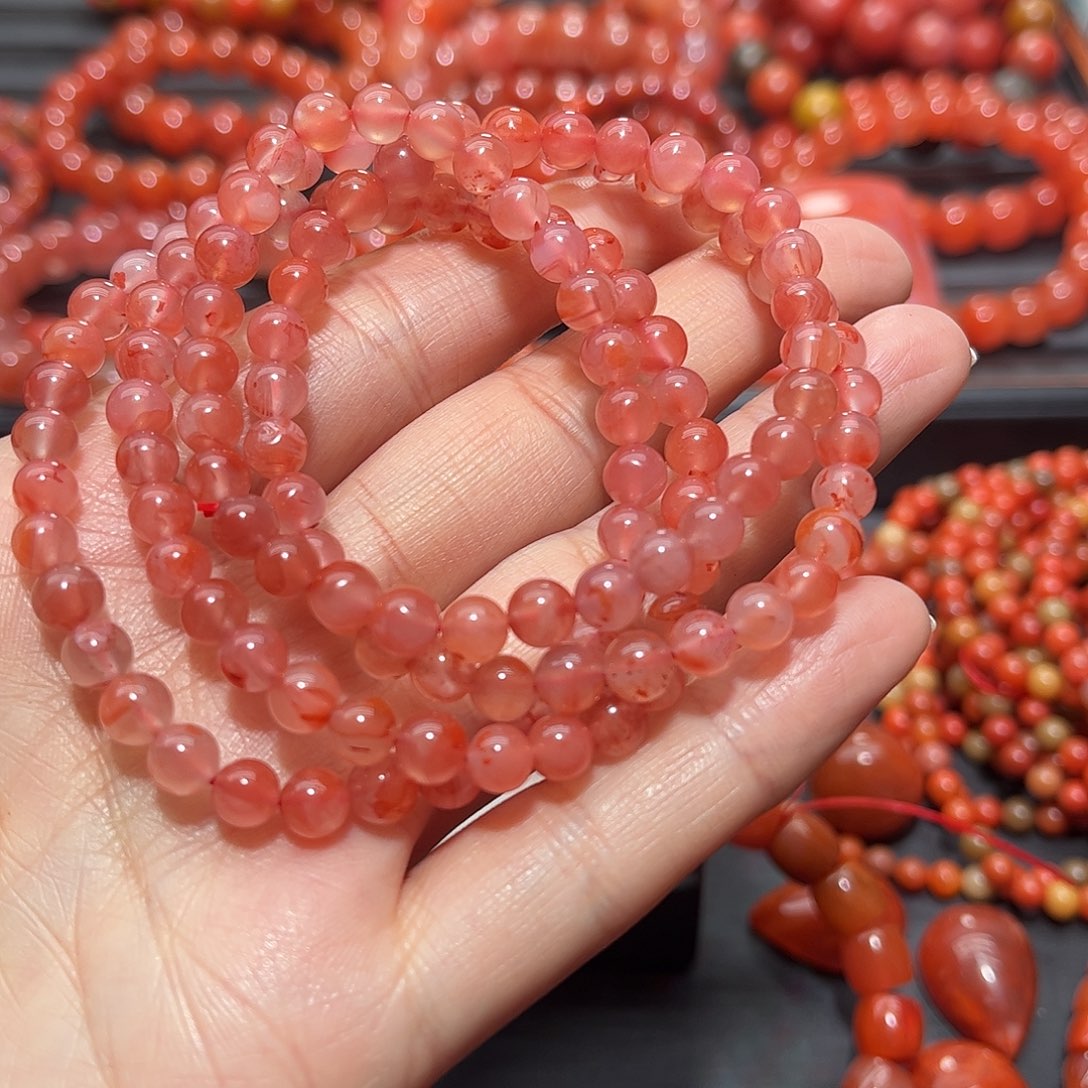 南红玛瑙手链未镶嵌