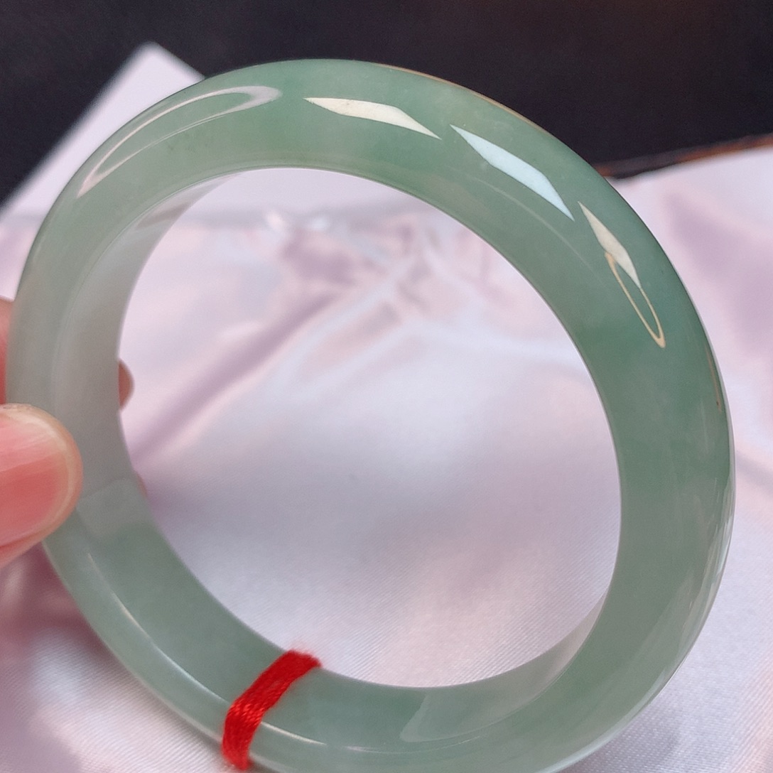 翡翠手镯未镶嵌56 翡翠手镯