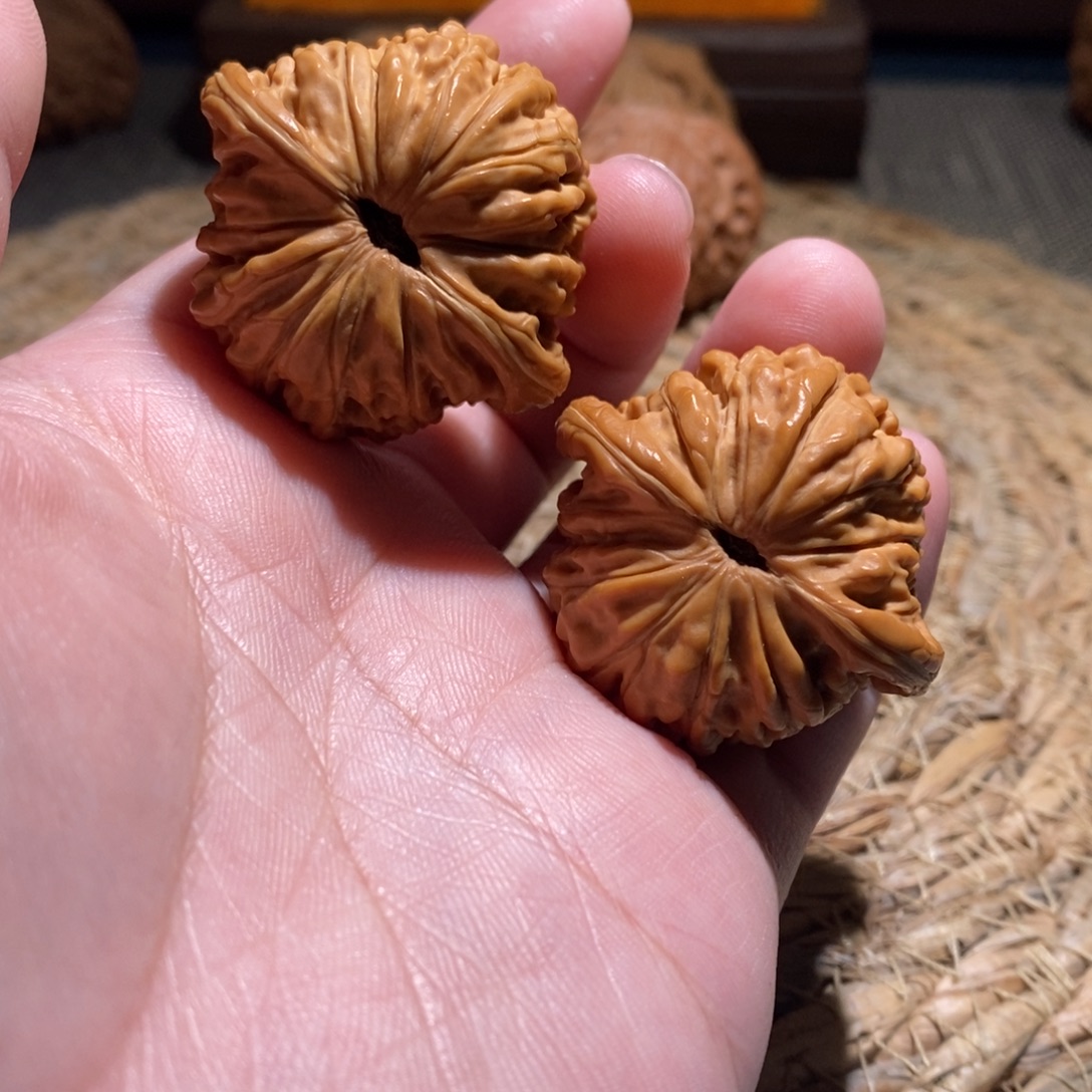 桃核吊坠39汉高楼