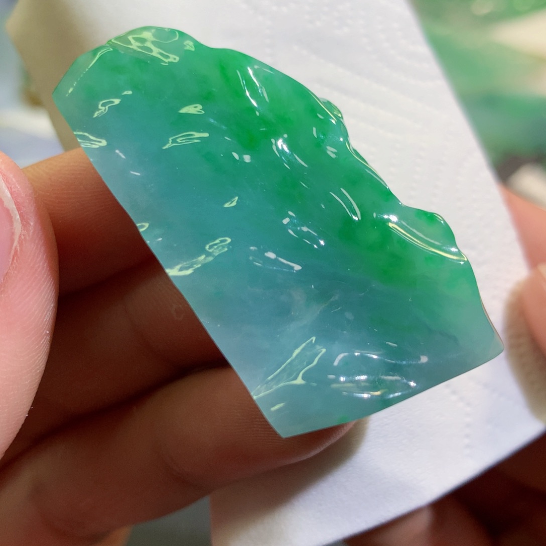 【闪购商品】翡翠吊坠(不含链)未镶嵌