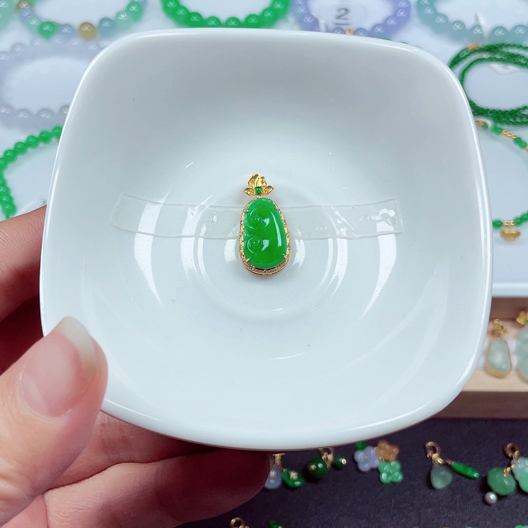 翡翠18K金镶嵌手链天然缅甸翡翠A货卡16.5-9.8-3.6