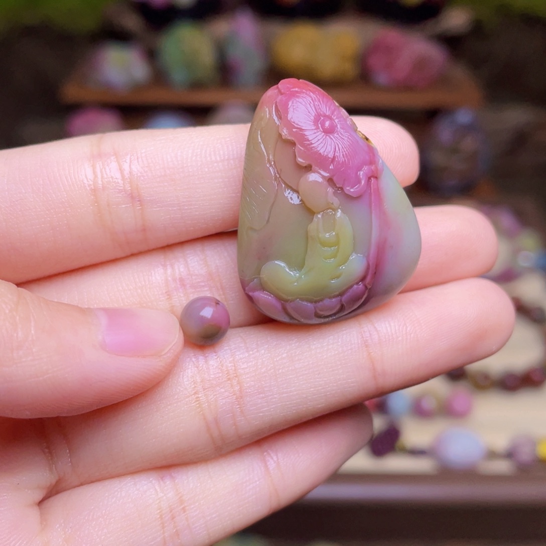 玛瑙/玉髓未镶嵌珠宝半成品盐源玛瑙悟道