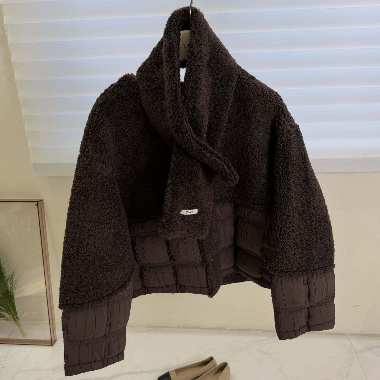 50123女士短款秋冬季韩系羊羔毛拼接保暖外套时尚羽绒服