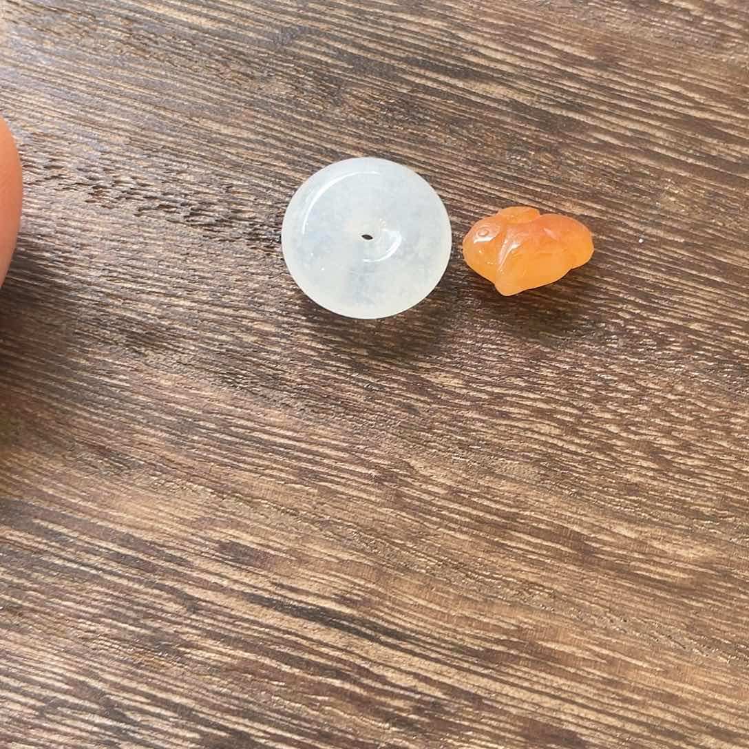 翡翠未镶嵌吊坠(不含链)积***兽