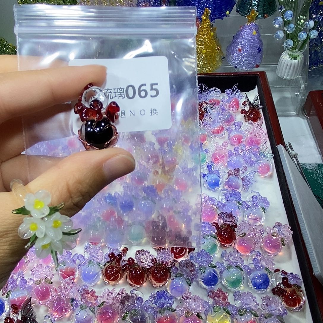 兔***°颈饰玻璃65心脏一个