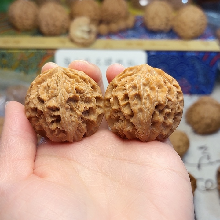 文玩核桃吊坠苹果园38