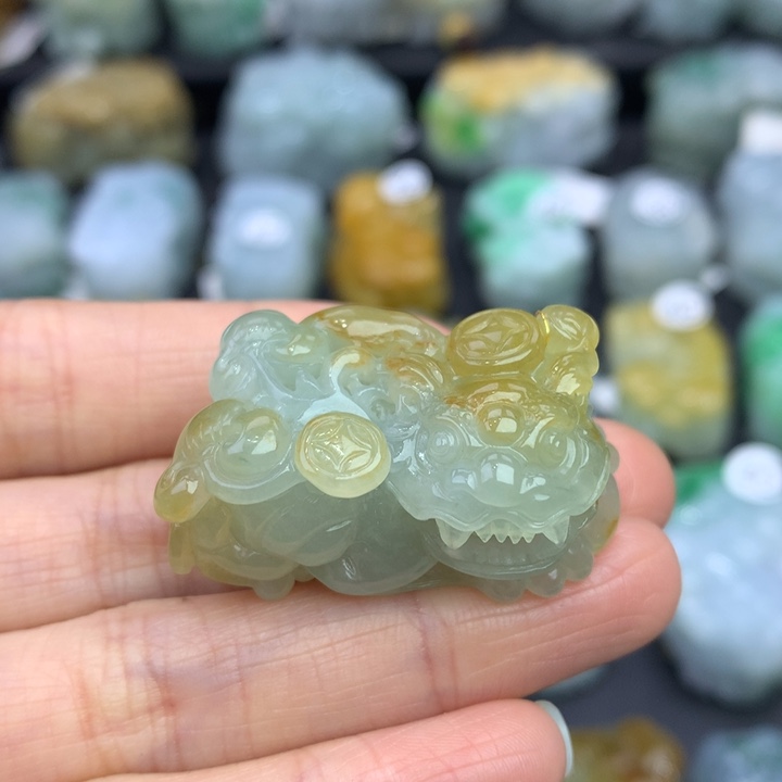翡翠颈饰未镶嵌天然缅甸A货翡翠貔貅吊坠