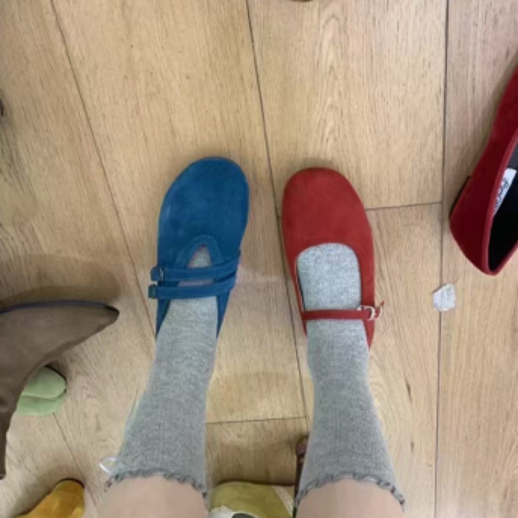 设计师ins韩系女装小件（屁帘）、（蕾丝罩衫）