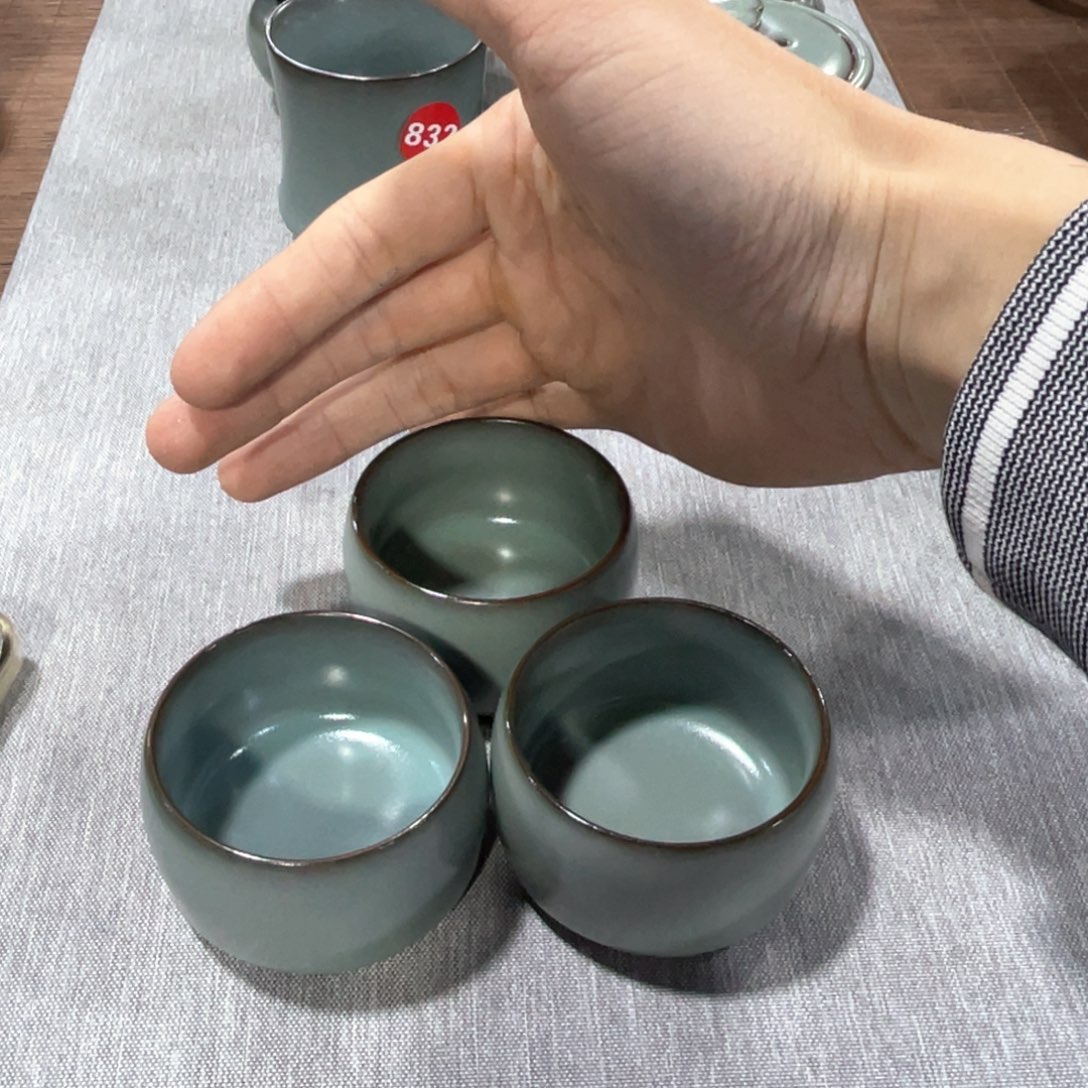 瓷片小微瑕。。。。。。。。。。。