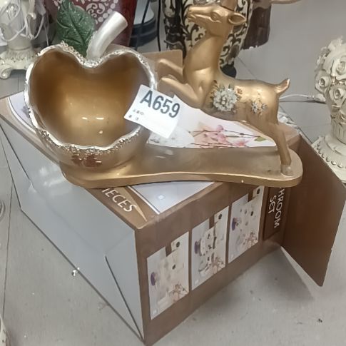 壶瑕。。。。。。。。。。。。。。。