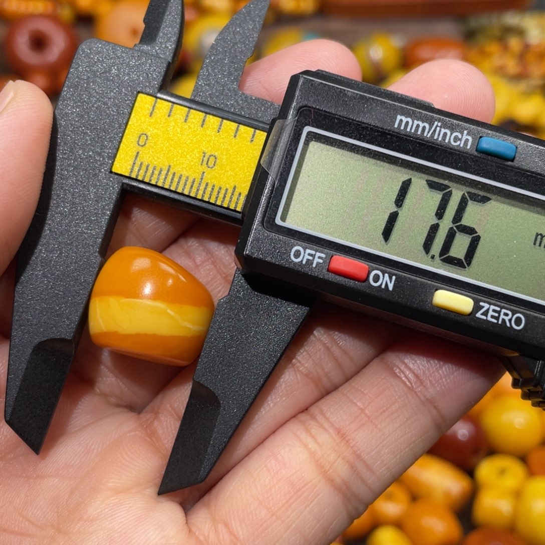 蜜蜡未镶嵌裸石马蹄